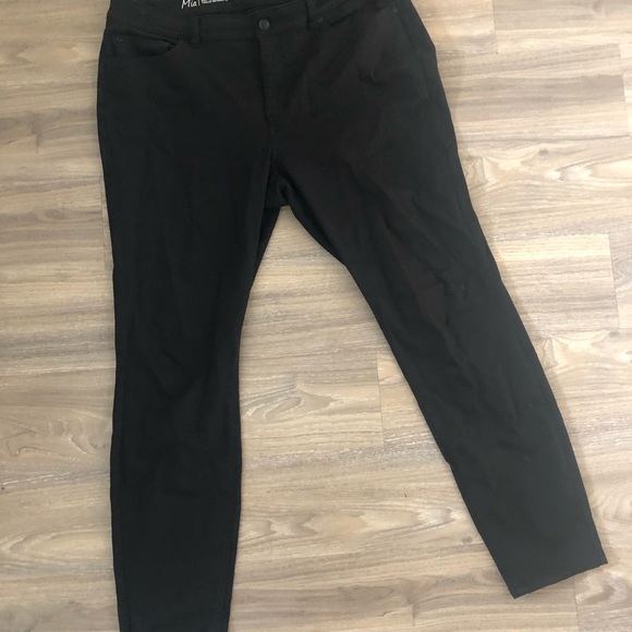 Jeans - Picture 4 of 4